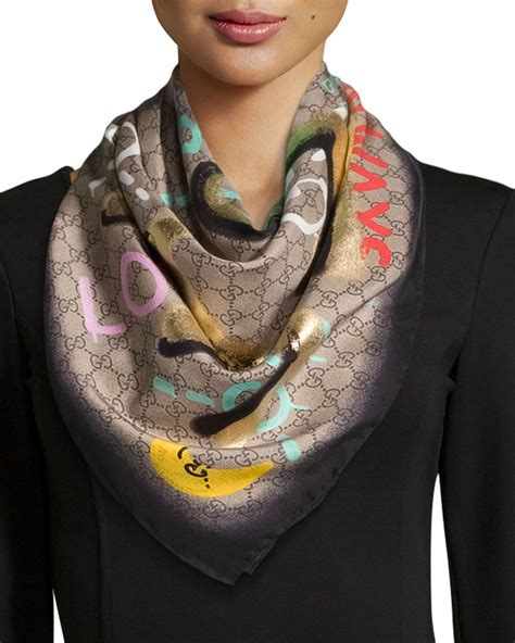 foulard gucci love balena|gucci foulard silk scarf.